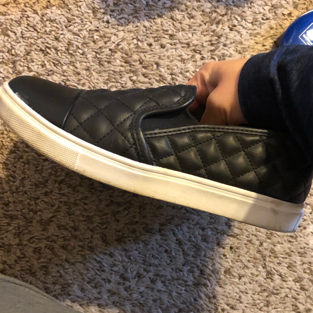 Black Steve Madden slip on leather shoes